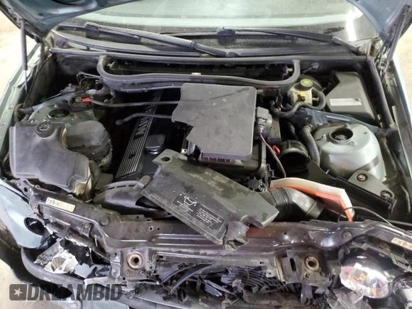 2004 BMW 3 Series 330xi with VIN WBAEW53404PN36084, listed as a Copart auction lot 44697235 with 0 mi miles and Salvage Title. Bid and sale history available at carsss.com. Image 13.