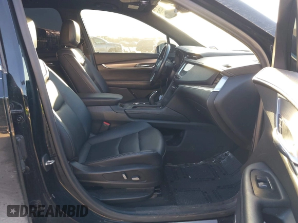 2021 Cadillac XT6 Luxury with VIN 1GYKPAR4XMZ163329, listed as a IAAI auction lot 41225133 with 132,175 mi miles. Bid and sale history available at carsss.com. Image 5.
