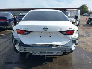2022 Nissan Sentra SV with VIN 3N1AB8CV2NY222155, listed as a IAAI auction lot 41239109 with 71,116 mi miles. Bid and sale history available at carsss.com. Image 17.