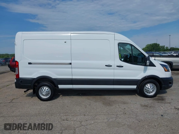 2023 Ford Transit z VIN 1FTBW9CG7PKB84159, wystawiony jako IAAI lot #42772115 z przebiegiem 6 945 mil mil oraz . Historia ofert i sprzedaży dostępna na DreamBid. Obrazek 13.