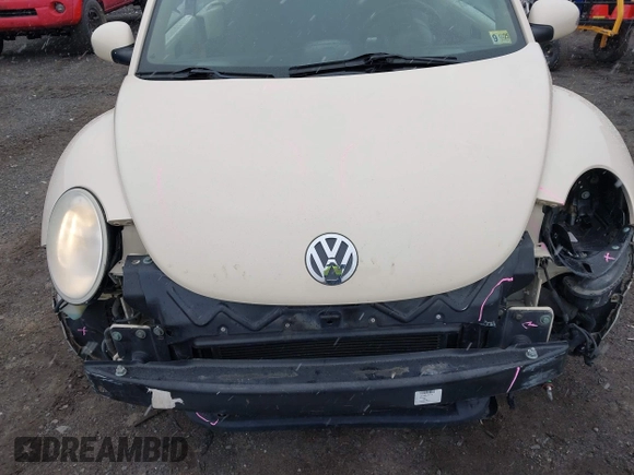2006 Volkswagen Beetle with VIN 3VWSF31Y16M318144, listed as a IAAI auction lot 41554903 with 126,984 mi miles and . Bid and sale history available at DreamBid. Image 6.