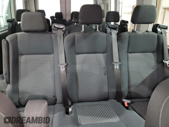 2022 Ford Transit Passenger XL z VIN 1FBAX2C85NKA73815, wystawiony jako Copart lot #43721655 z przebiegiem 58 237 mil mil oraz Tytuł czysty. Historia ofert i sprzedaży dostępna na DreamBid. Obrazek 10.