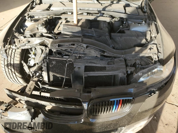 2007 BMW 3 Series 328i with VIN WBAWV13527P117800, listed as a Copart auction lot 88556335 with 173,268 mi miles and Salvage title. Bid and sale history available at DreamBid. Image 13.