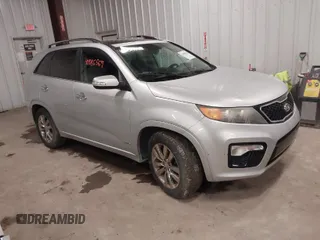 2011 Kia Sorento SX with VIN 5XYKWDA25BG176411, listed as a IAAI auction lot 41986569 with 48,954 mi miles. Bid and sale history available at carsss.com. Image 1.