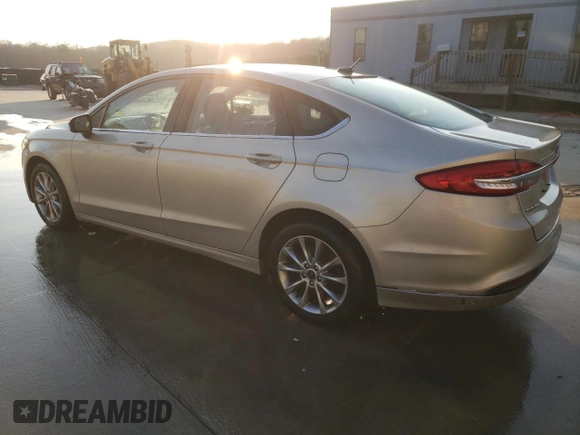 2017 Ford Fusion SE with VIN 3FA6P0H75HR388366, listed as a Copart auction lot 44427825 with 122,529 mi miles and Clean Title. Bid and sale history available at DreamBid. Image 2.