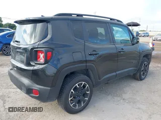 2023 Jeep Renegade Latitude with VIN ZACNJDB13PPP64670, listed as a IAAI auction lot 42578877 with 33,330 mi miles and . Bid and sale history available at DreamBid. Image 4.