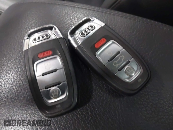 2015 Audi Q5 Progressiv with VIN WA1LFCFP8FA083935, listed as a IAAI auction lot 41822879 with 151,973 mi miles and . Bid and sale history available at DreamBid. Image 11.