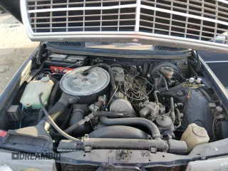1983 Mercedes-Benz 300 with VIN WDBAB33A8DB025998, listed as a Copart auction lot 79548214 with 232,276 mi miles and Clean Title. Bid and sale history available at carsss.com. Image 11.