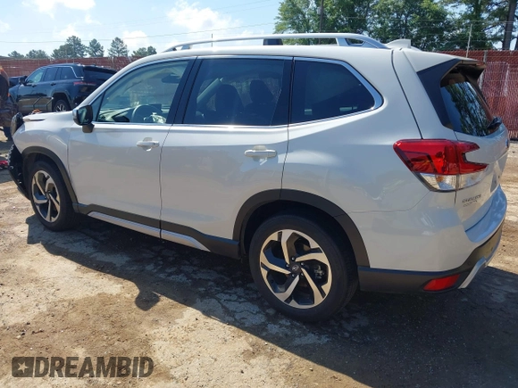 2023 Subaru Forester Touring with VIN JF2SKARC3PH525847, listed as a IAAI auction lot 42315726 with 32,235 mi miles and . Bid and sale history available at DreamBid. Image 3.