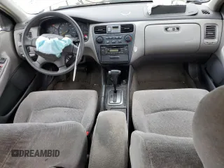 2001 Honda Accord LX with VIN 1HGCG16401A073312, listed as a Copart auction lot 71996444 with 232,315 mi miles and Salvage title. Bid and sale history available at DreamBid. Image 8.