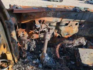 2002 Ford Explorer Limited z VIN 1FMDU75E72ZA23482, wystawiony jako Copart lot #42353845 z przebiegiem Nie podano mil oraz Nie do naprawy • Non repairable. Historia ofert i sprzedaży dostępna na DreamBid. Obrazek 9.
