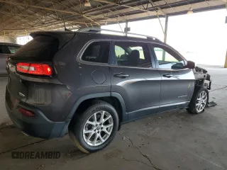 2016 Jeep Cherokee Latitude with VIN 1C4PJLCS8GW107783, listed as a Copart auction lot 64771655 with 108,745 mi miles and Salvage title. Bid and sale history available at DreamBid. Image 3.