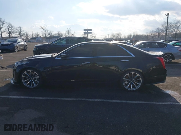 2016 Cadillac CTS-V z VIN 1G6A15S69G0148435, wystawiony jako IAAI lot #41306543 z przebiegiem 22 045 mil mil oraz . Historia ofert i sprzedaży dostępna na DreamBid. Obrazek 14.
