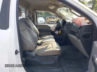 2020 Ford F-150 XL z VIN 1FTMF1CB1LKD30340, wystawiony jako IAAI lot #42468386 z przebiegiem 39 884 mil mil oraz . Historia ofert i sprzedaży dostępna na DreamBid. Obrazek 5.