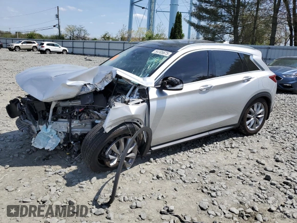 2019 Infiniti QX50 Luxe z VIN 3PCAJ5M34KF140172, wystawiony jako Copart lot #54105675 z przebiegiem Nie podano mil oraz Szkoda całkowita • Salvage title. Historia ofert i sprzedaży dostępna na DreamBid. Obrazek 1.
