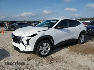 2025 Chevrolet Trax LS with VIN KL77LFEPXSC046318, listed as a Copart auction lot 51610305 with 18,137 mi miles and Salvage Title. Bid and sale history available at DreamBid. Image 1.