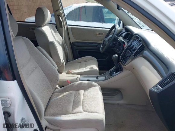 2002 Toyota Highlander with VIN JTEGF21A620068172, listed as a IAAI auction lot 41798425 with 168,647 mi miles. Bid and sale history available at carsss.com. Image 5.