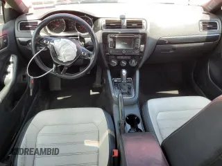 2015 Volkswagen Jetta Sport с VIN 3VWD17AJ9FM416663, выставлен на аукционе Copart как лот 58864685 с пробегом 142 755 миль миль и Списание • Salvage title. История ставок и продаж доступна на DreamBid. Изображение 8.