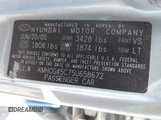 2005 Hyundai Accent GLS with VIN KMHCG45C75U658672, listed as a IAAI auction lot 42107140 with 34,351 mi miles. Bid and sale history available at carsss.com. Image 9.