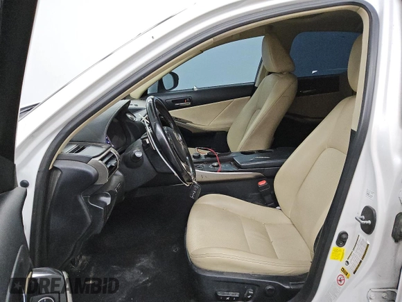 2016 Lexus IS 200t z VIN JTHBA1D20G5010806, wystawiony jako Copart lot #51667465 z przebiegiem 138 663 mil mil oraz Czysty tytuł • Clean title. Historia ofert i sprzedaży dostępna na DreamBid. Obrazek 7.