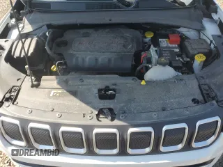 2022 Jeep Compass Latitude z VIN 3C4NJDBB7NT124382, wystawiony jako Copart lot #65059445 z przebiegiem 26 398 mil mil oraz Szkoda całkowita • Salvage title. Historia ofert i sprzedaży dostępna na DreamBid. Obrazek 12.