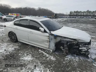 2020 BMW 5 Series 540i xDrive z VIN WBAJS3C00LCE47958, wystawiony jako Copart lot #85952394 z przebiegiem 51 849 mil mil oraz Szkoda całkowita • Salvage title. Historia ofert i sprzedaży dostępna na DreamBid. Obrazek 4.