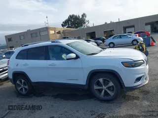 2020 Jeep Cherokee Limited с VIN 1C4PJLDB5LD535248, выставлен на аукционе IAAI как лот 42046656 с пробегом 105 319 миль миль и . История ставок и продаж доступна на DreamBid. Изображение 14.