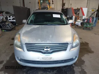 2008 Nissan Altima 2.5 with VIN 1N4AL21E88N538435, listed as a IAAI auction lot 41691649 with 230,967 mi miles. Bid and sale history available at carsss.com. Image 13.