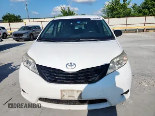 2015 Toyota Sienna L z VIN 5TDZK3DC2FS661185, wystawiony jako Copart lot #61046895 z przebiegiem 239 452 mil mil oraz Szkoda całkowita • Salvage title. Historia ofert i sprzedaży dostępna na DreamBid. Obrazek 5.