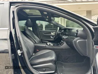 2017 Mercedes-Benz E 300 Luxury with VIN WDDZF4JB0HA036490, listed as a Copart auction lot 65295175 with 133,703 mi miles and Clean title. Bid and sale history available at DreamBid. Image 5.