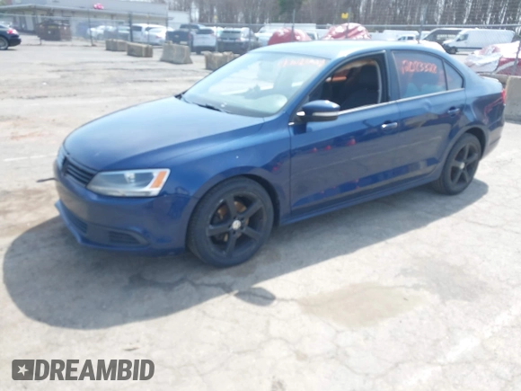 2012 Volkswagen Jetta SE with VIN 3VWBP7AJ2CM040972, listed as a IAAI auction lot 42083328 with 169,239 mi miles and . Bid and sale history available at DreamBid. Image 2.