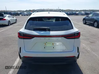 2024 Lexus NX 350 Luxury z VIN JTJHGCEZ9R2011147, wystawiony jako IAAI lot #42075605 z przebiegiem 30 153 mil mil oraz . Historia ofert i sprzedaży dostępna na DreamBid. Obrazek 16.