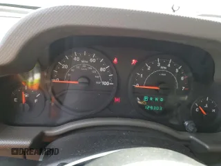 2009 Jeep Wrangler X с VIN 1J4FA24179L760213, выставлен на аукционе Copart как лот 59148545 с пробегом 129 303 миль миль и Списание • Salvage title. История ставок и продаж доступна на DreamBid. Изображение 9.