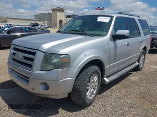 2010 Ford Expedition Limited z VIN 1FMJU1K5XAEA58768, wystawiony jako IAAI lot #42373092 z przebiegiem 293 134 mil mil oraz . Historia ofert i sprzedaży dostępna na DreamBid. Obrazek 2.