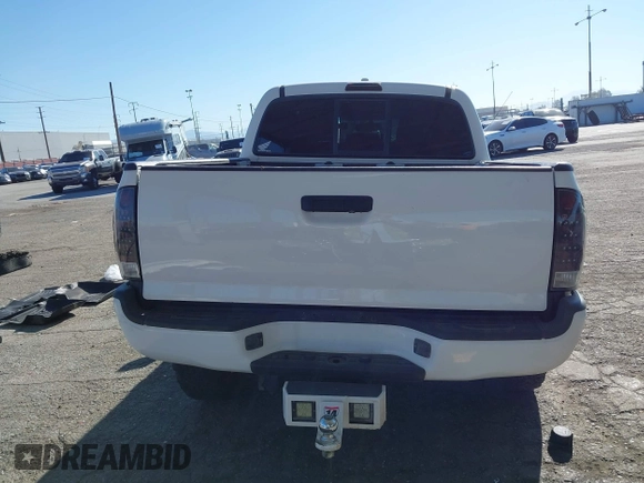 2010 Toyota Tacoma PreRunner with VIN 3TMJU4GN7AM093616, listed as a IAAI auction lot 41861992 with 257,406 mi miles and . Bid and sale history available at DreamBid. Image 17.