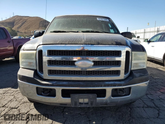 2005 Ford Excursion Special Serv с VIN 1FMNU40L15ED24141, выставлен на аукционе Copart как лот 87421344 с пробегом 263 527 миль миль и Чистый • Clean title. История ставок и продаж доступна на DreamBid. Изображение 5.