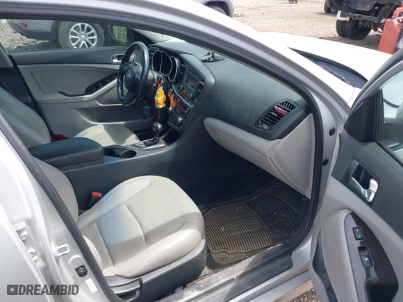 2014 Kia Optima EX with VIN 5XXGN4A79EG339431, listed as a IAAI auction lot 39792297 with 101,446 mi miles. Bid and sale history available at carsss.com. Image 5.