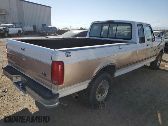 1997 Ford F-250 with VIN 1FTHX25GXVEA22467, listed as a Copart auction lot 75851204 with 153,420 mi miles and Clean title. Bid and sale history available at DreamBid. Image 3.