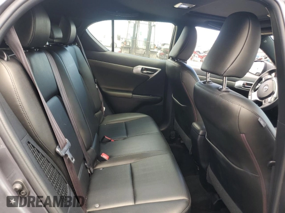 2013 Lexus CT 200h z VIN JTHKD5BH6D2158445, wystawiony jako Copart lot #56818005 z przebiegiem Nie podano mil oraz Szkoda całkowita • Salvage title. Historia ofert i sprzedaży dostępna na DreamBid. Obrazek 10.