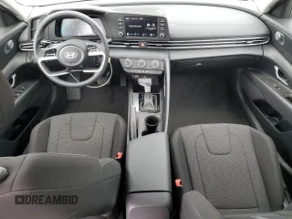 2025 Hyundai Elantra SE with VIN KMHLL4DG8SU983391, listed as a Copart auction lot 59843665 with 577 mi miles and Salvage title. Bid and sale history available at DreamBid. Image 8.
