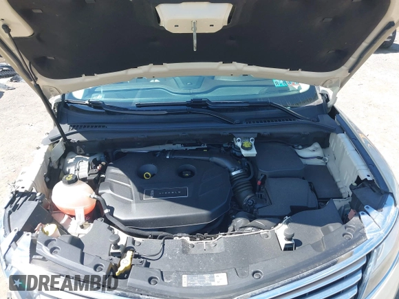 2018 Lincoln MKC Premiere with VIN 5LMCJ1C9XJUL03767, listed as a IAAI auction lot 42055927 with 39,718 mi miles and . Bid and sale history available at DreamBid. Image 10.
