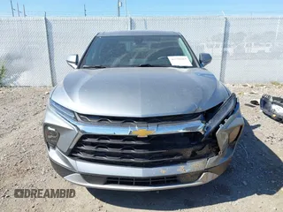 2025 Chevrolet Blazer LT с VIN 3GNKBHR41SS192166, выставлен на аукционе IAAI как лот 42720283 с пробегом 8 678 миль миль и . История ставок и продаж доступна на DreamBid. Изображение 12.