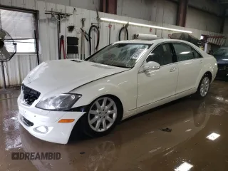 2008 Mercedes-Benz S-Class 5.5L V8 with VIN WDDNG86X28A205383, listed as a Copart auction lot 46539035 with 80,883 mi miles and Salvage Title. Bid and sale history available at carsss.com. Image 1.