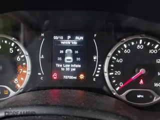 2017 Jeep Renegade Altitude with VIN ZACCJABB1HPF97308, listed as a IAAI auction lot 41768981 with 70,700 mi miles. Bid and sale history available at carsss.com. Image 16.
