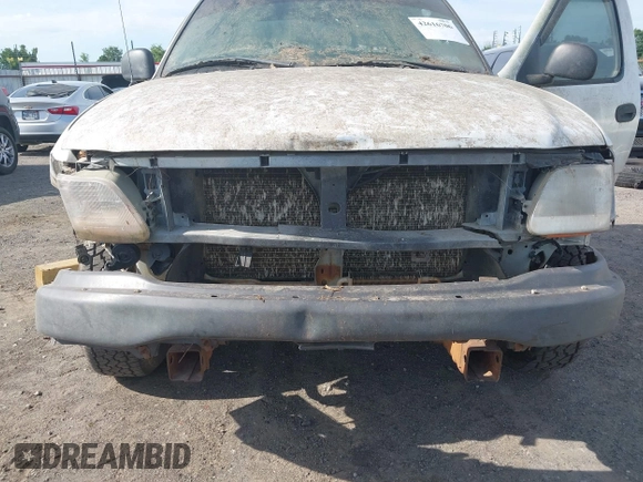 2003 Ford F-150 XL with VIN 2FTRF17223CB06076, listed as a IAAI auction lot 42616706 with 399,659 mi miles and . Bid and sale history available at DreamBid. Image 6.