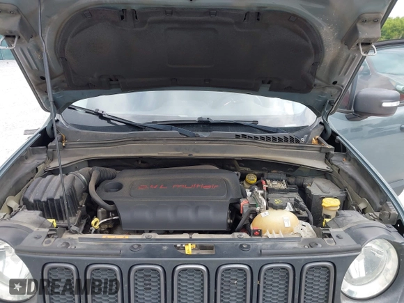 2017 Jeep Renegade Deserthawk z VIN ZACCJBCBXHPF82004, wystawiony jako IAAI lot #42027598 z przebiegiem Nie podano mil oraz . Historia ofert i sprzedaży dostępna na DreamBid. Obrazek 10.