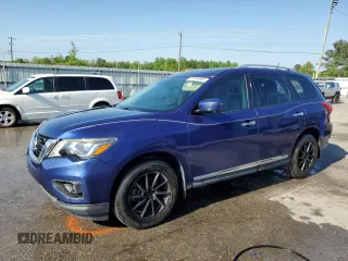 2017 Nissan Pathfinder SV z VIN 5N1DR2MMXHC613099, wystawiony jako Copart lot #53134865 z przebiegiem 140 429 mil mil oraz Szkoda całkowita • Salvage title. Historia ofert i sprzedaży dostępna na DreamBid. Obrazek 1.