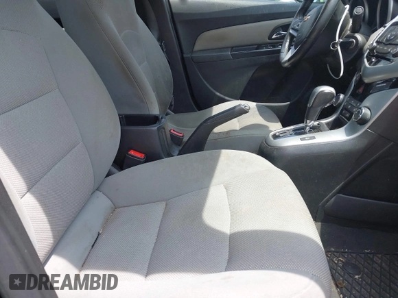 2014 Chevrolet Cruze 1LT with VIN 1G1PC5SB6E7226990, listed as a IAAI auction lot 42490123 with 125,256 mi miles and . Bid and sale history available at DreamBid. Image 5.