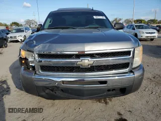 2009 Chevrolet Silverado 1500 Work Truck with VIN 1GCEC14C29Z161868, listed as a Copart auction lot 43177155 with 86,143 mi miles and Salvage Title. Bid and sale history available at DreamBid. Image 5.