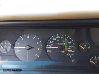 1995 Jeep Grand Cherokee Limited with VIN 1J4GZ78Y0SC578277, listed as a IAAI auction lot 42082848 with 174,288 mi miles. Bid and sale history available at carsss.com. Image 7.
